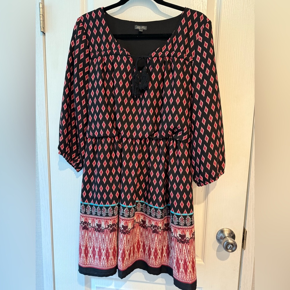 Lily Rose Black and Pink Geometric Long Sleeve Dress